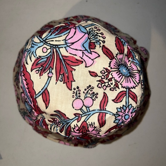 🌺 NWT! Hat Attack Floral Bucket Hat - Picture 3 of 5